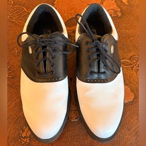 Etonic Black and White Leather Golf Shoes. Cleats! Size 10.5M.